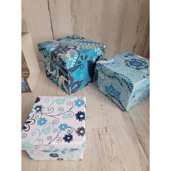 Pier 1 blue gift box set swirl flower Xmas decor - Picture 4 of 5